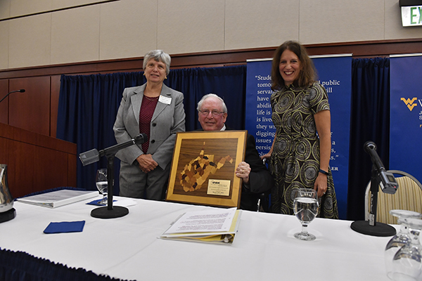 Sharon Carte, Former WV State CHIP Director, receiving an award