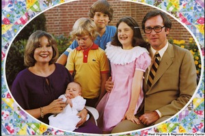 ["The 1979 Rockefeller family holiday card reads, \"Merry Christmas.\" Pictured are Jay, Sharon, Valerie, Jamie (John), and Charles Rockefeller."]%