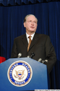 ["Senator John D. (Jay) Rockefeller speaks at a U.S. Senate press conference."]%