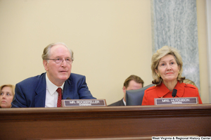 ["Senators Kay Hutchison and John D. (Jay) Rockefeller sit at a Commerce Committee hearing."]%