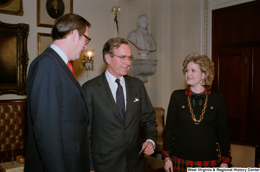 ["Senator John D. (Jay) Rockefeller with Vice President George H. W. Bush and Sharon Rockefeller at the Senate Swearing-In ceremony."]%