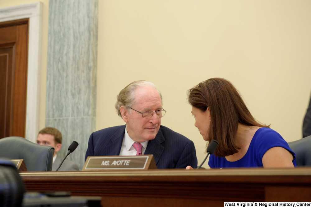 ["Senators John D. (Jay) Rockefeller and Kelly Ayotte speak during a Commerce Committee hearing."]%